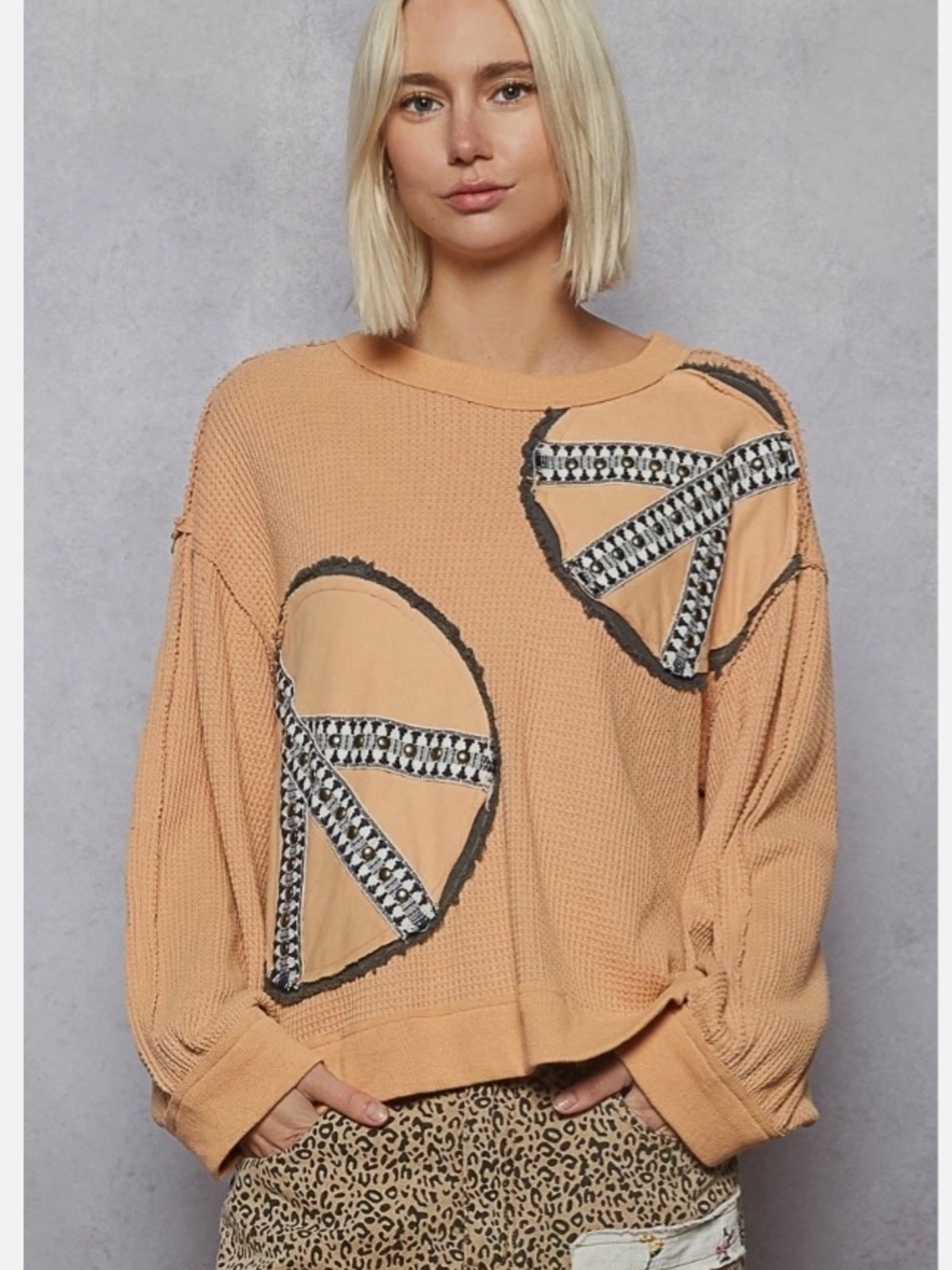 POL Peach Patchwork Waffle Pullover with Black-Trim Detail Sz L